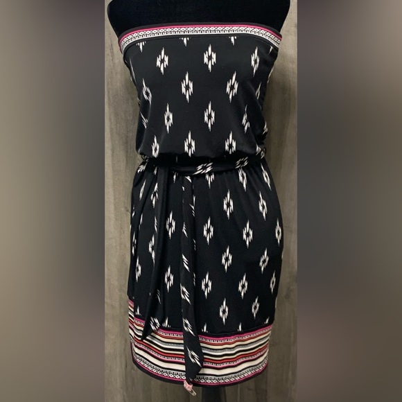 White House Black Market Dresses & Skirts - White House Black Market Geometric Print Strapless Party Sun Dress Women's XXS